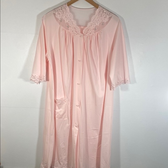 Vintage Pink Lace Robe with Elbow-Length Sleeves - Picture 1 of 7